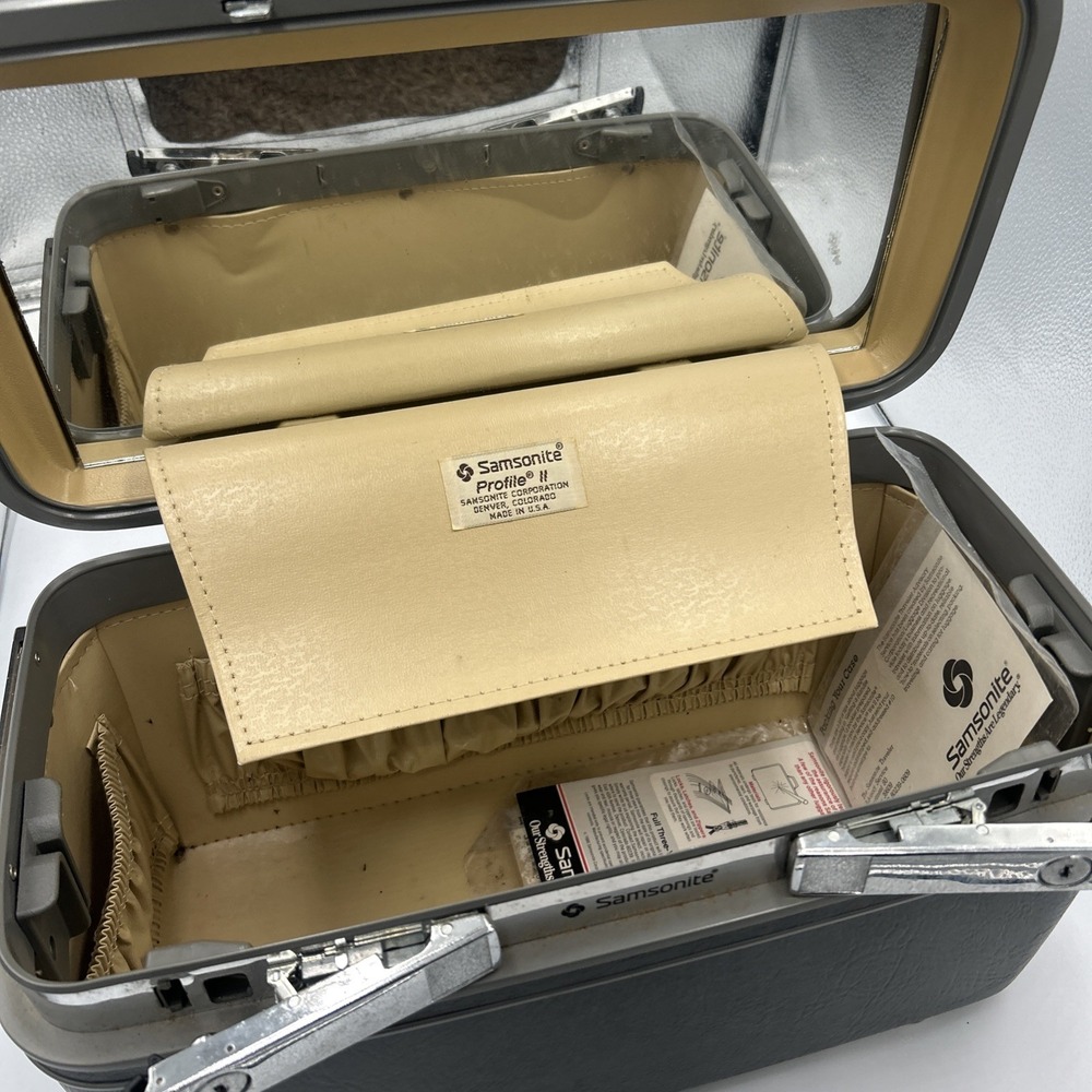 Vtg SAMSONITE Profile II Gray Carry On Makeup Train Case Mirror Keys Luggage